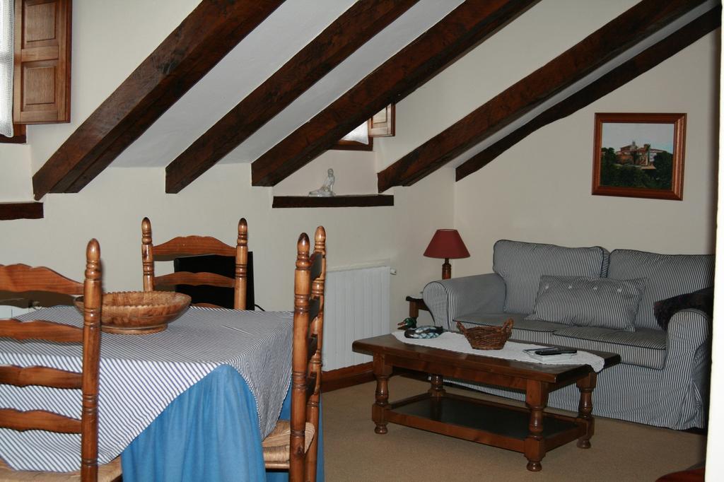 Vivienda Casa Luisa Apartment Comillas Ruang foto